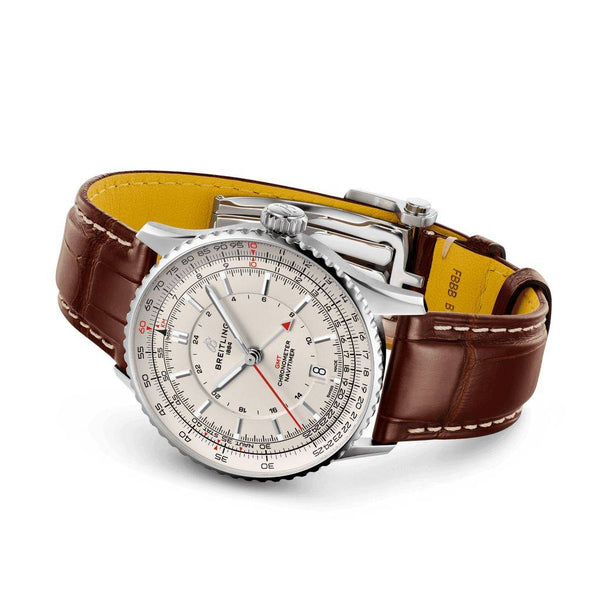 A32310211G1P1_Breitling_navitimer-automatic-gmt-41-white-brown-leather-rolled-up_Kempkens-Juweliere