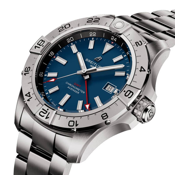 A32320101C1A1-Breitling_avenger-automatic-gmt-44-blue-metal-three-quarter_Kempkens-Juweliere