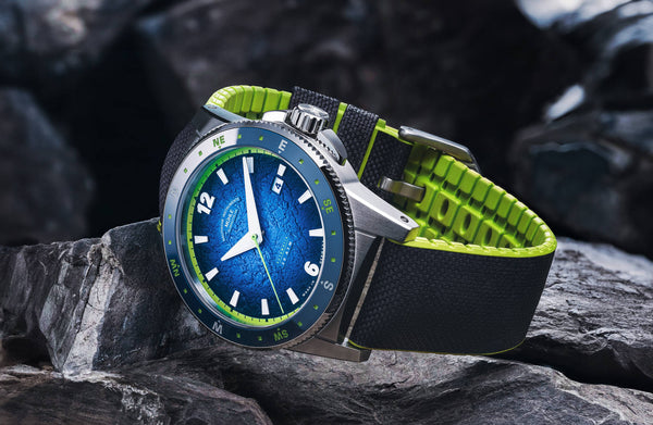 M1-52-22-CK_Muehle-Glashuette_Sportivo_Compass_42_5mm-Automatik-blau-gruen-Canvas-Kautschuk-Datum_Bild11_Kempkens-Juweliere