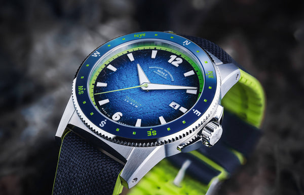 M1-52-22-CK_Muehle-Glashuette_Sportivo_Compass_42_5mm-Automatik-blau-gruen-Canvas-Kautschuk-Datum_Bild14_Kempkens-Juweliere