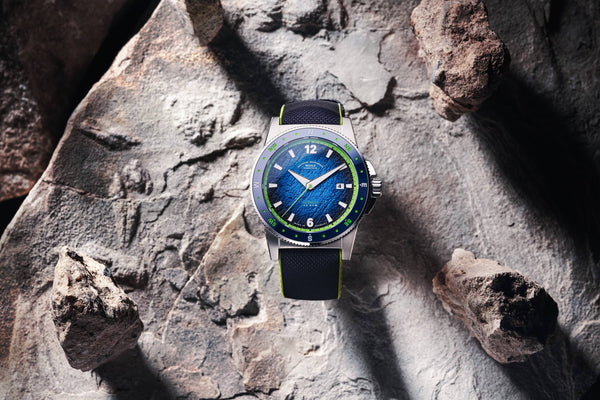 M1-52-22-CK_Muehle-Glashuette_Sportivo_Compass_42_5mm-Automatik-blau-gruen-Canvas-Kautschuk-Datum_Bild3_Kempkens-Juweliere