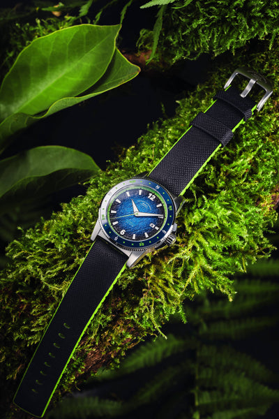 M1-52-22-CK_Muehle-Glashuette_Sportivo_Compass_42_5mm-Automatik-blau-gruen-Canvas-Kautschuk-Datum_Bild9_Kempkens-Juweliere