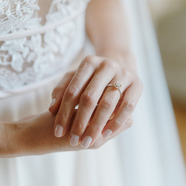 RI8BRW08011.0.33TW-VS_Capolavoro-Ring-Rose Dream_EDITORIAL_L_amour_est_dans_l_air_Foto_Alina-Cuerten_Verlobung_Kempkens-Juweliere
