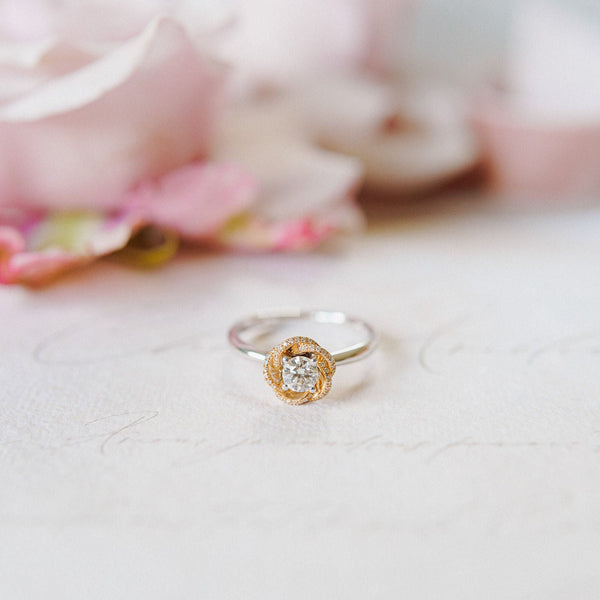RI8BRW08011.0.33TW-VS_Capolavoro-Ring-Rose Dream_Kempkens-Juweliere_EDITORIAL_L_amour_est_dans_l_air__089_Alina-Cuerten