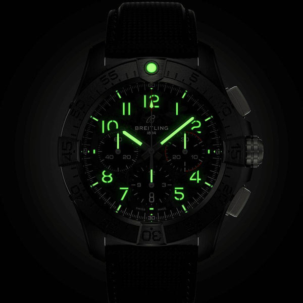 SB0147101B1X1Breitling_AVENGER-B01-chronograph-44-night-mission-black-lumes_Kempkens-Juweliere