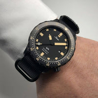 U1 S E Taucheruhr im Retro-Stil