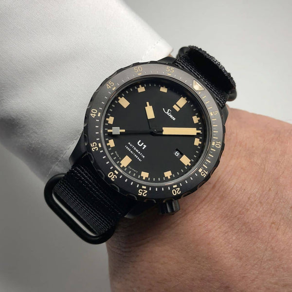 U1 S E Taucheruhr im Retro-Stil